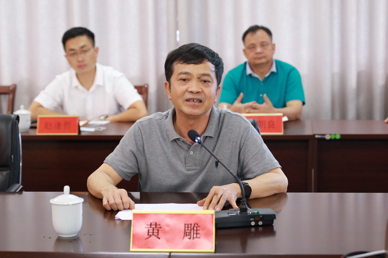 学校与玉林市福绵区人民政府举行合作座谈会暨签约仪式