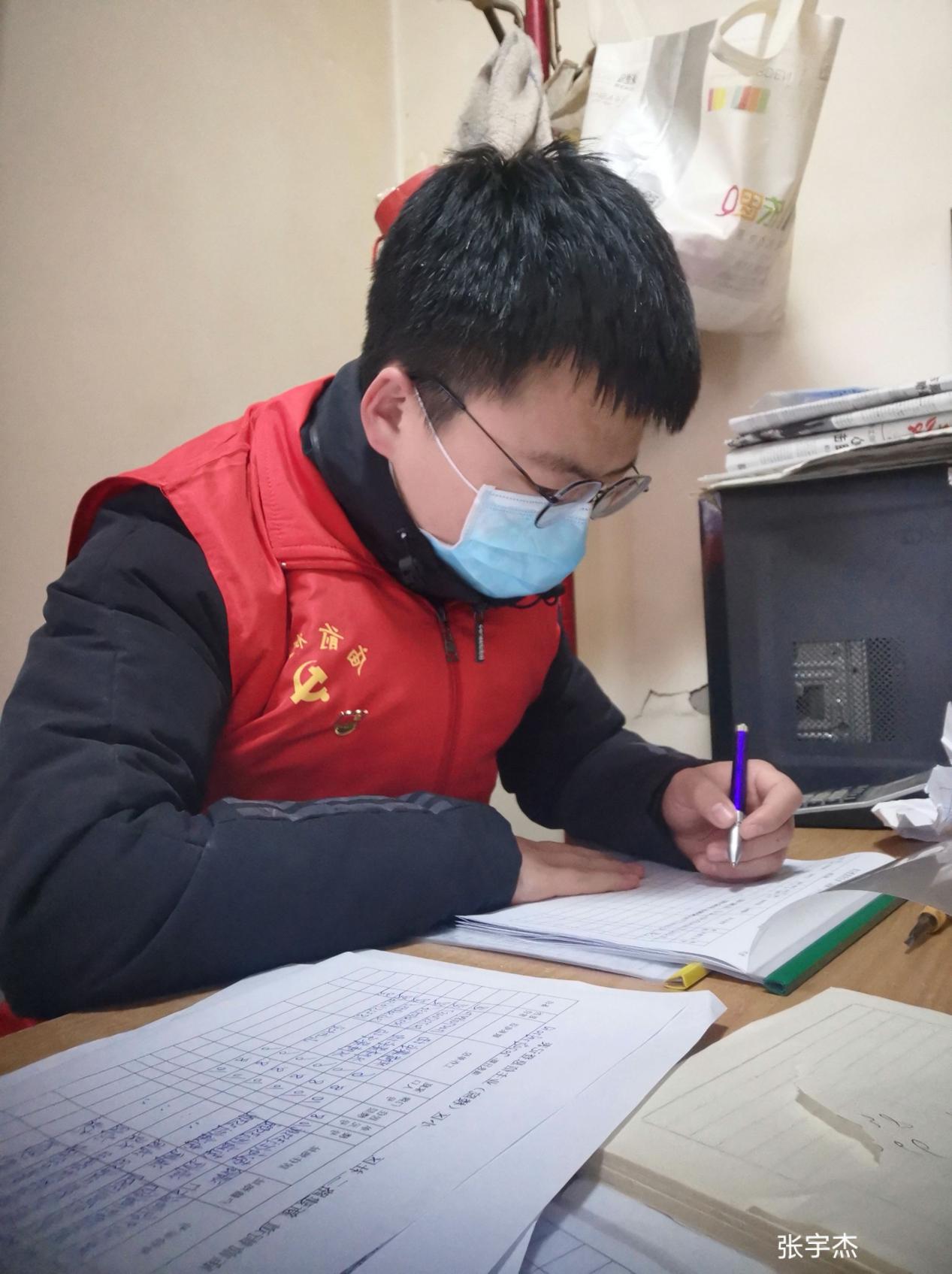 美本161 张宇杰服装17 梁嘉辉美本17 张中民服装17 钟欣怡环境18