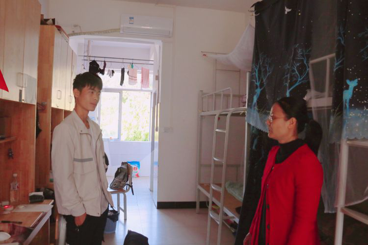 学校开展学生宿舍卫生安全检查工作-玉林师范学院