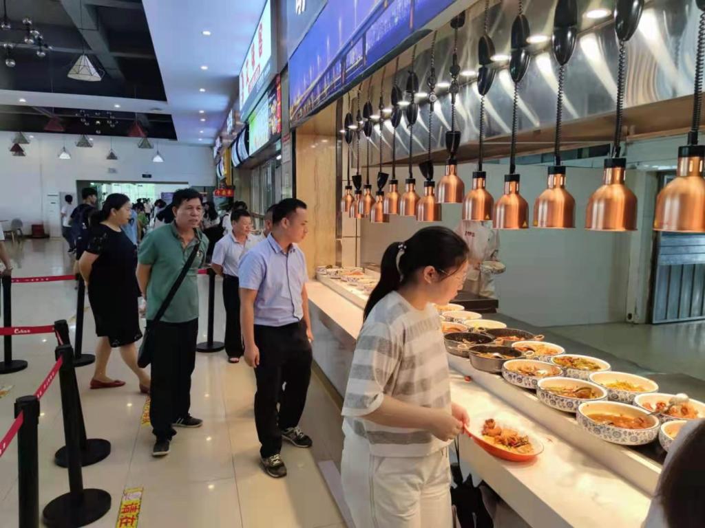 广西财经学院后勤管理处领导来我校交流